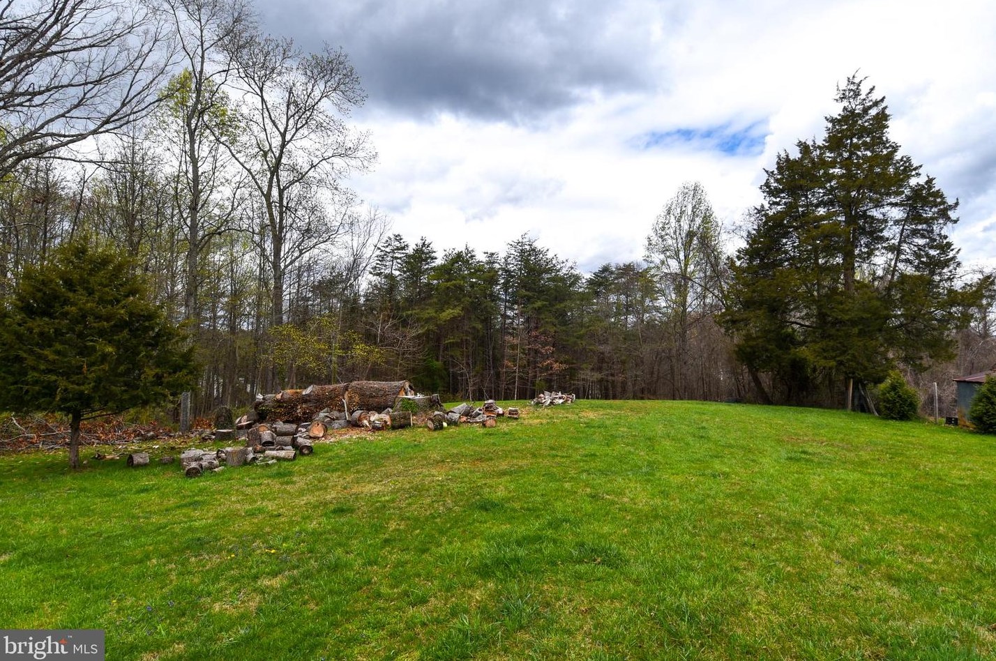 8168 Frytown Rd, Warrenton VA  20187-4331 exterior