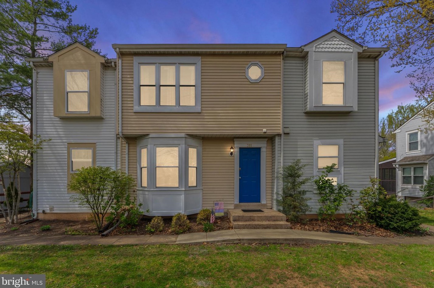 388 Falmouth St, Warrenton, VA 20186-3633