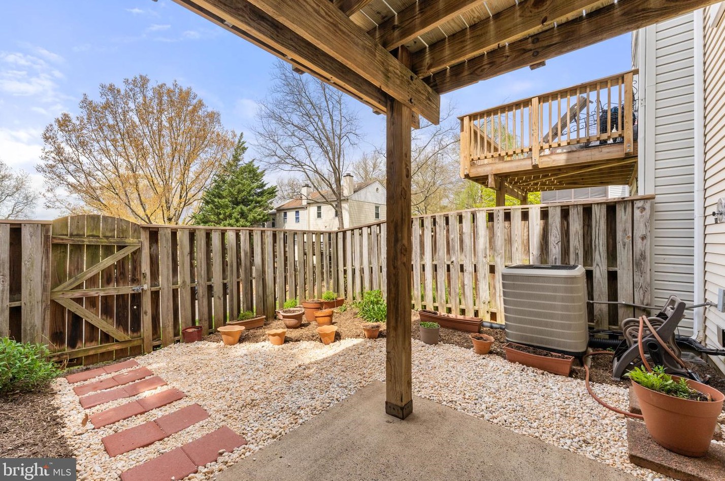 388 Falmouth St, Warrenton VA  20186-3633 exterior