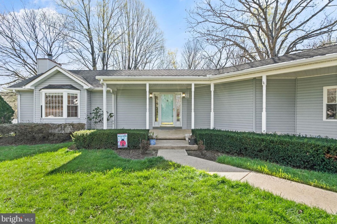 5709 Fincham Ct, Warrenton, VA 20187-9101