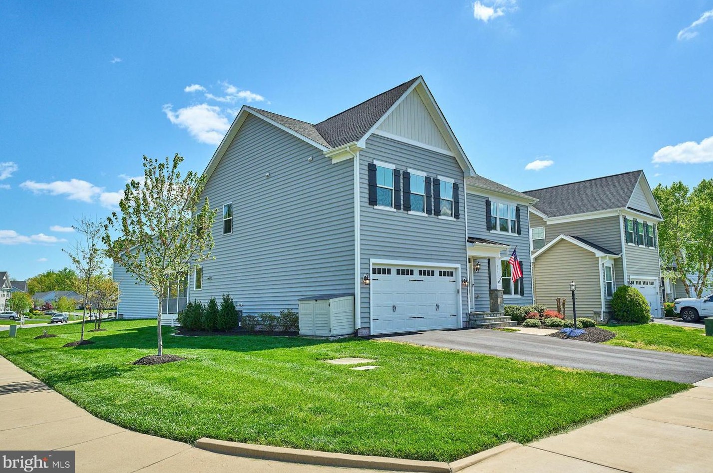 7141 Lake Dr, Warrenton, VA 20187