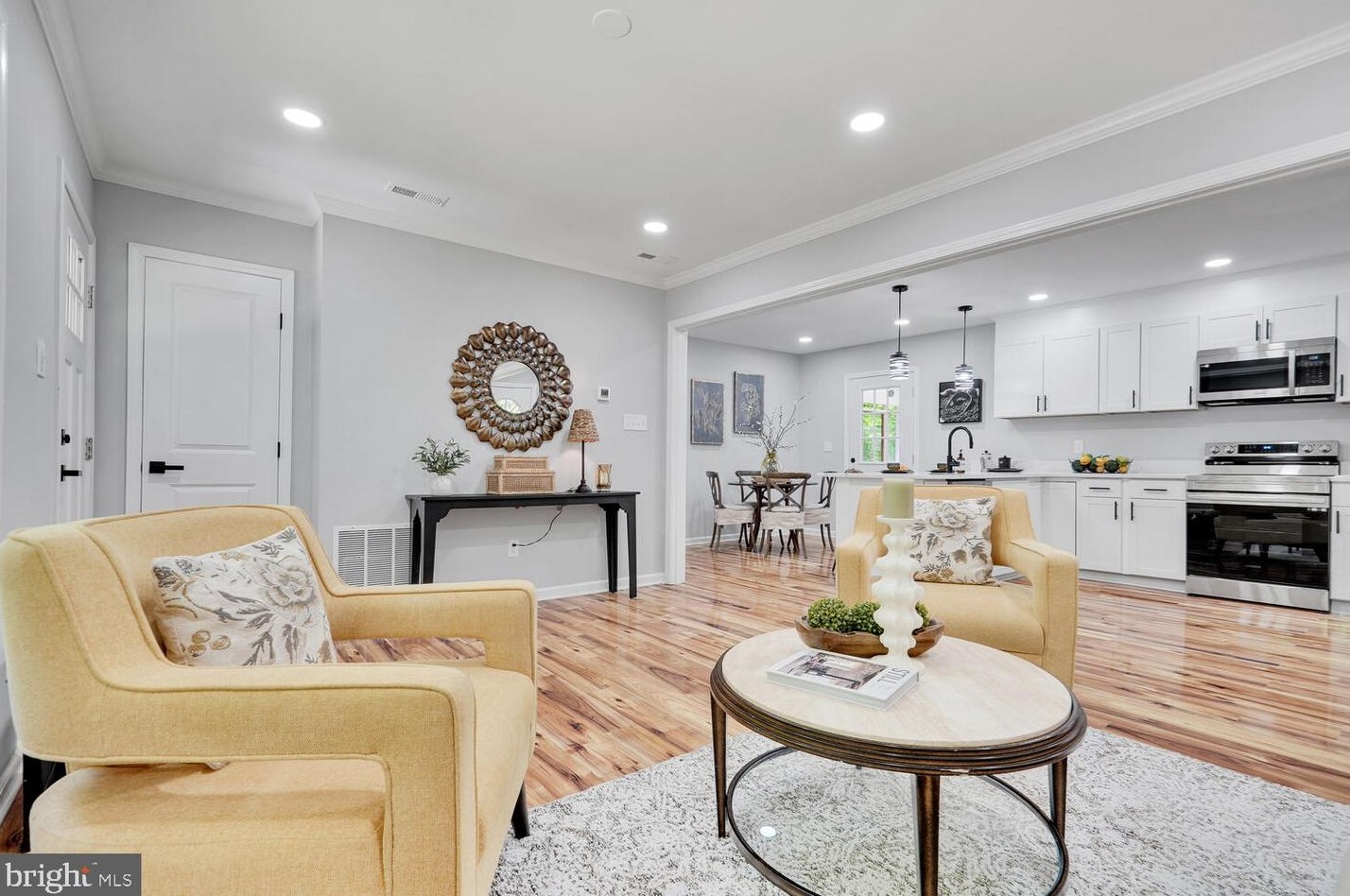 8352 Kines Rd, Warrenton VA  20187-8316 exterior