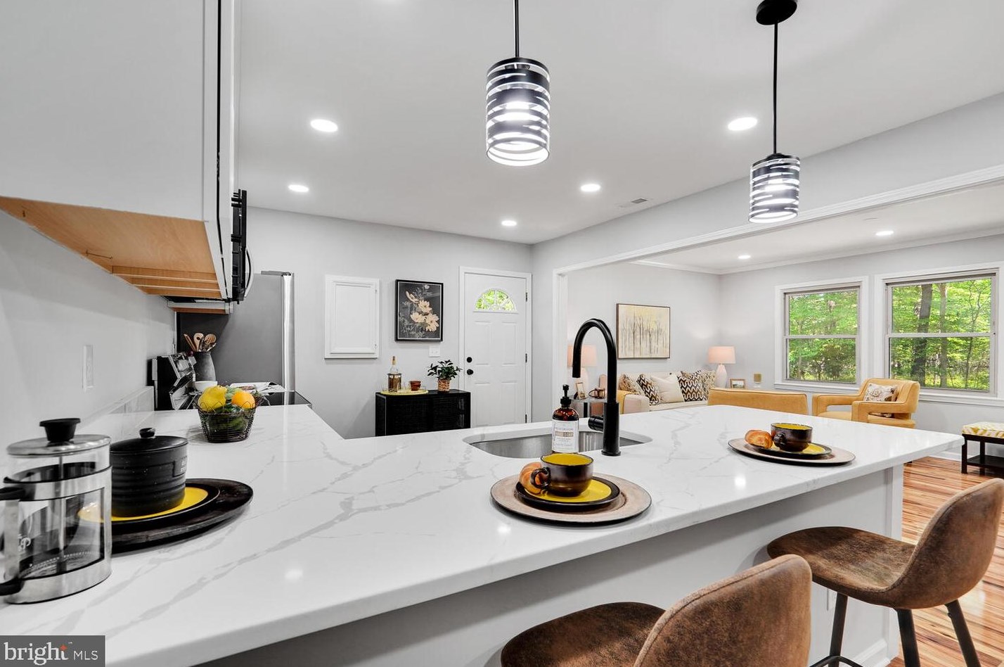 8352 Kines Rd, Warrenton VA  20187-8316 exterior