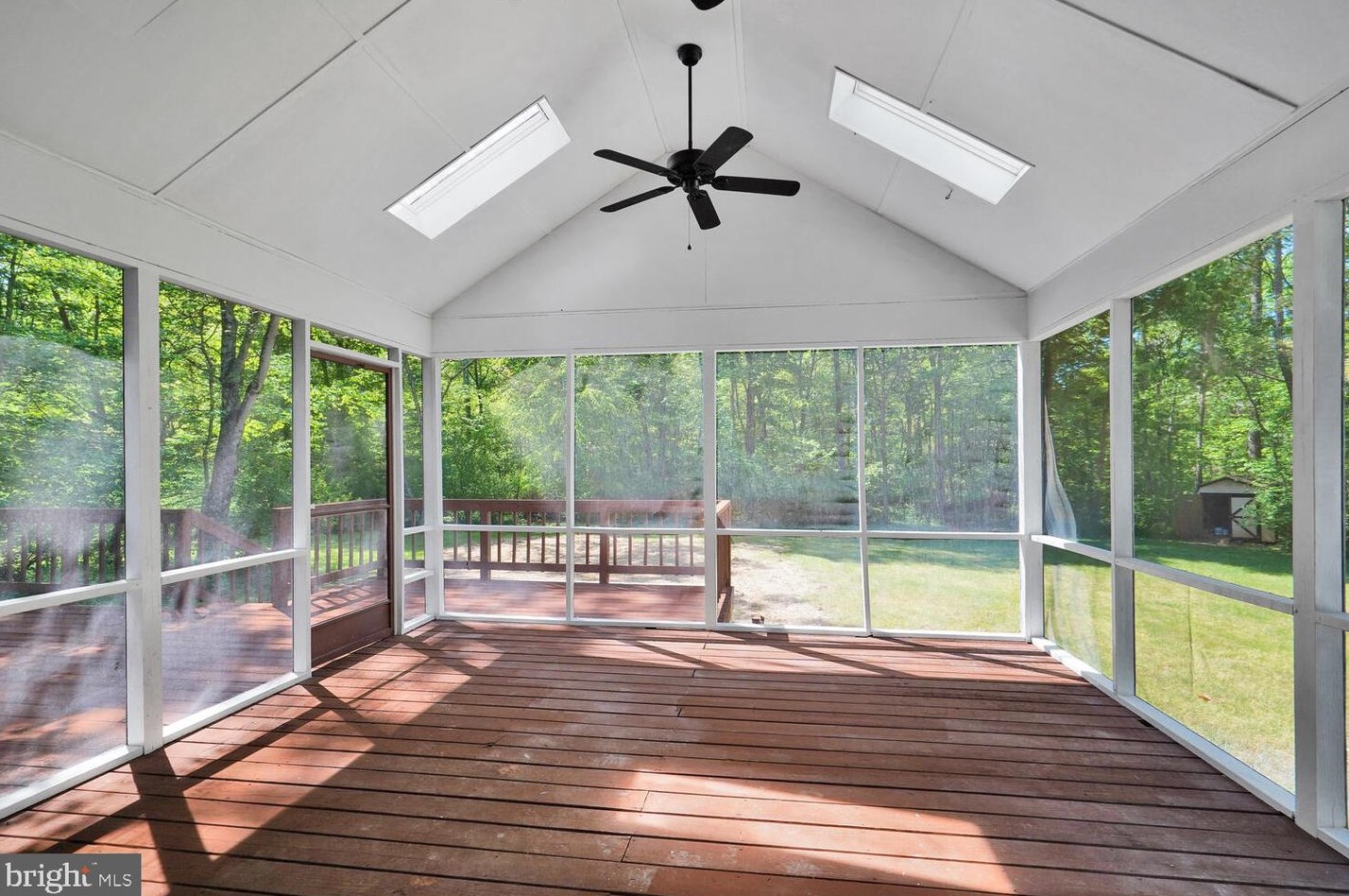 8352 Kines Rd, Warrenton VA  20187-8316 exterior