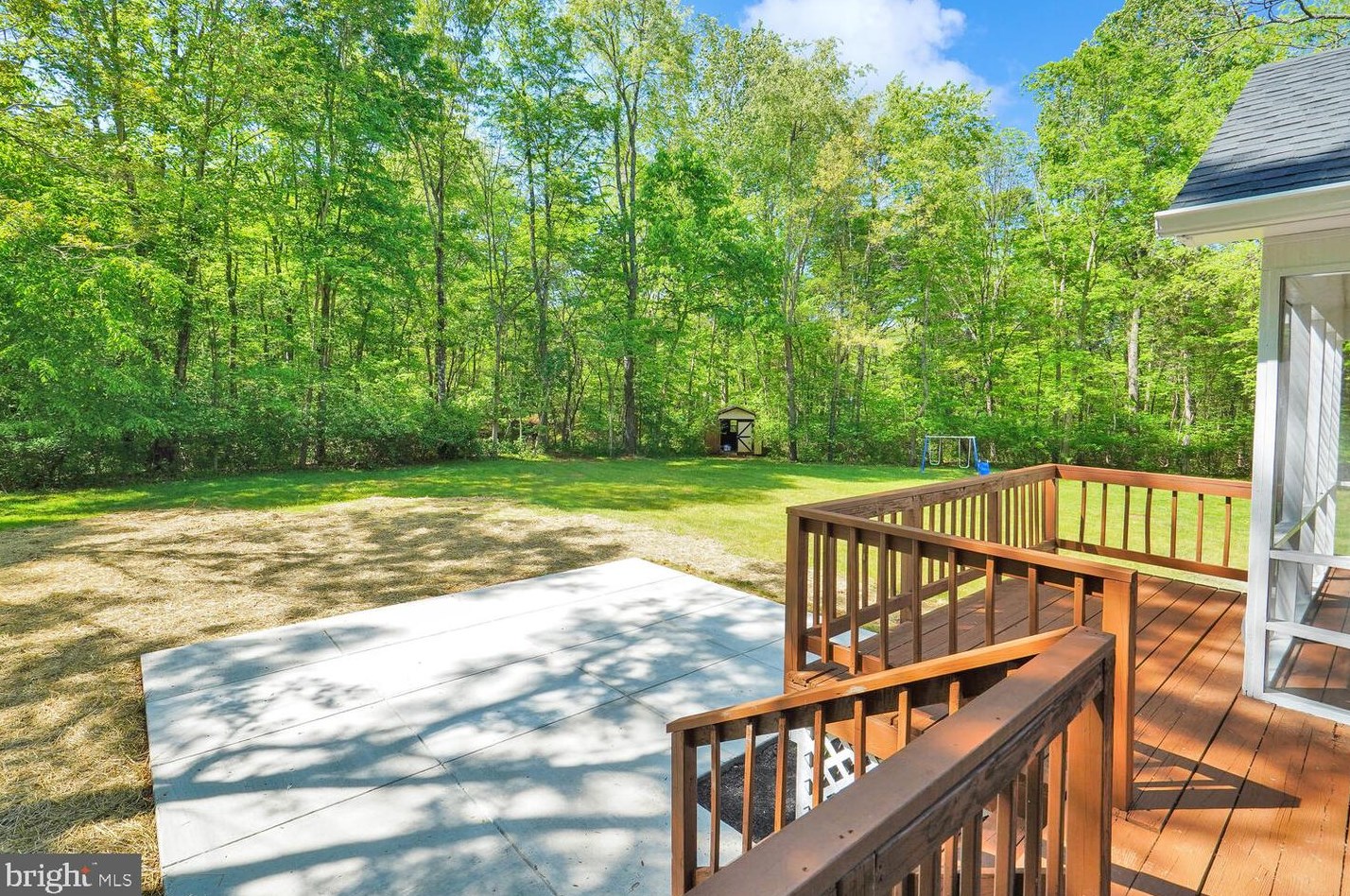 8352 Kines Rd, Warrenton VA  20187-8316 exterior