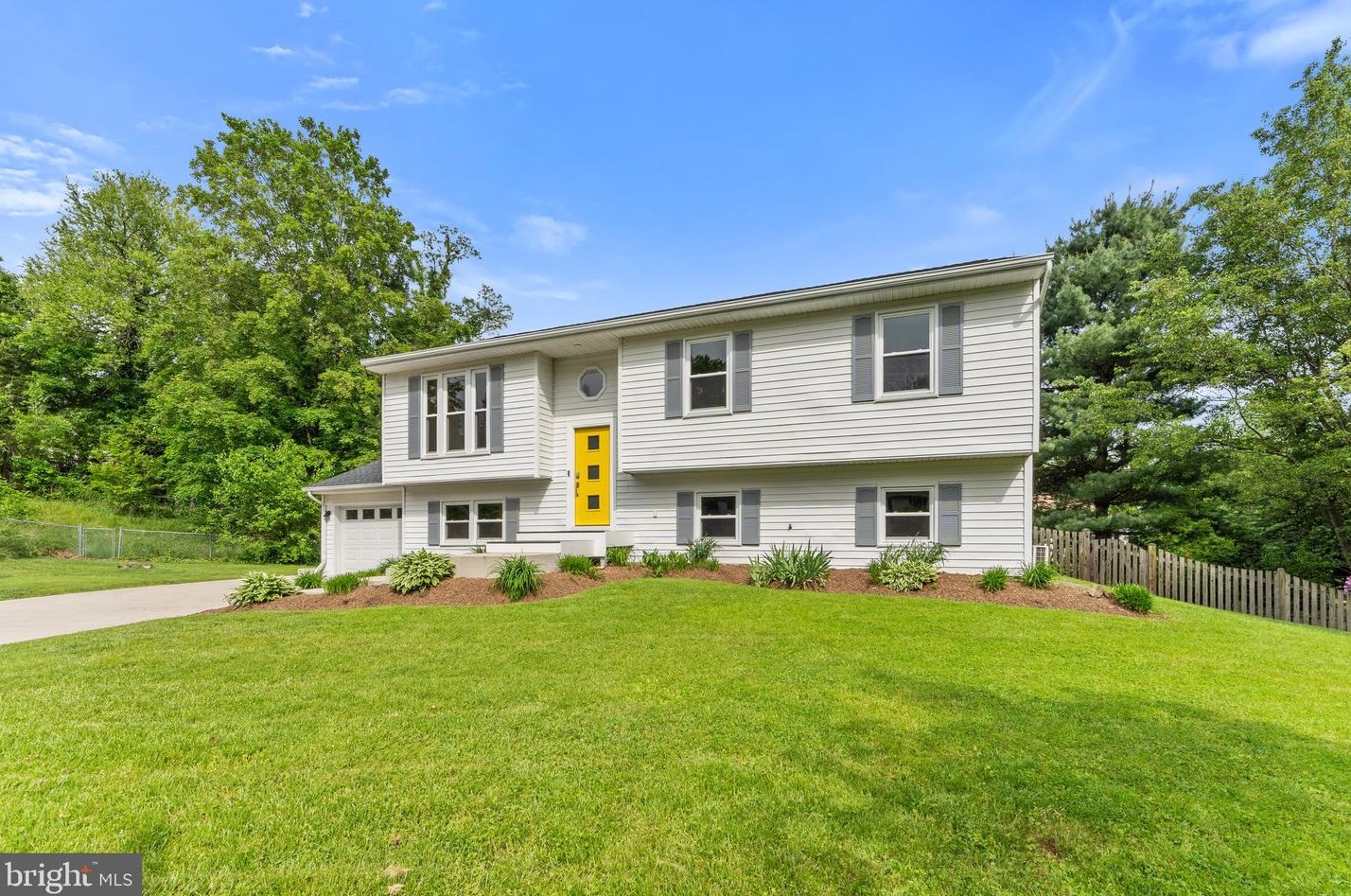 65 Fishback Ct, Warrenton, VA 20186