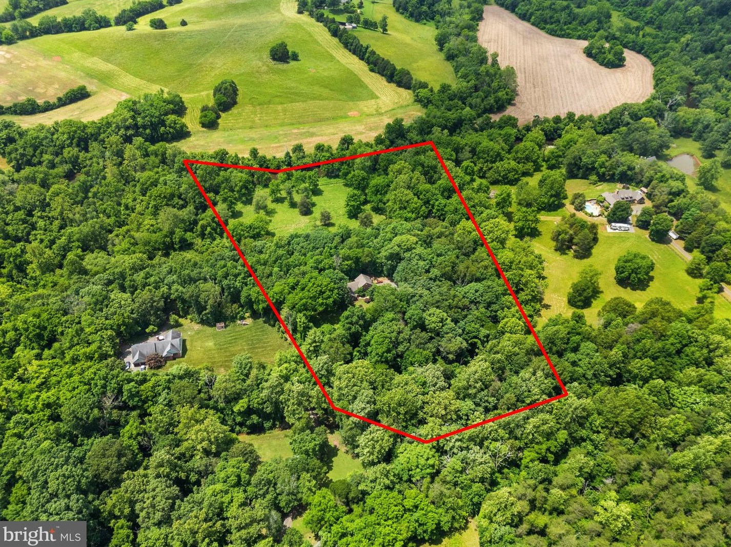 8487 Botha Rd, Warrenton, VA 20186-8439