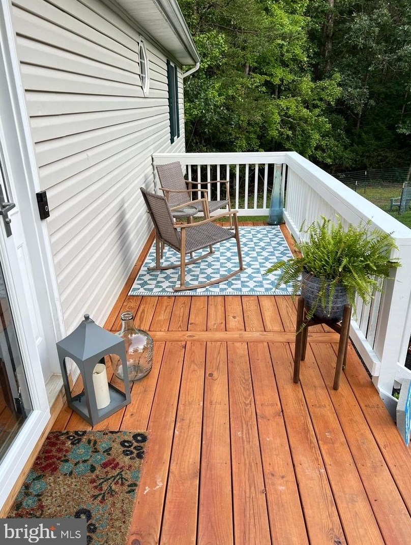 14389 Snake Castle Rd, Sumerduck, VA 22742