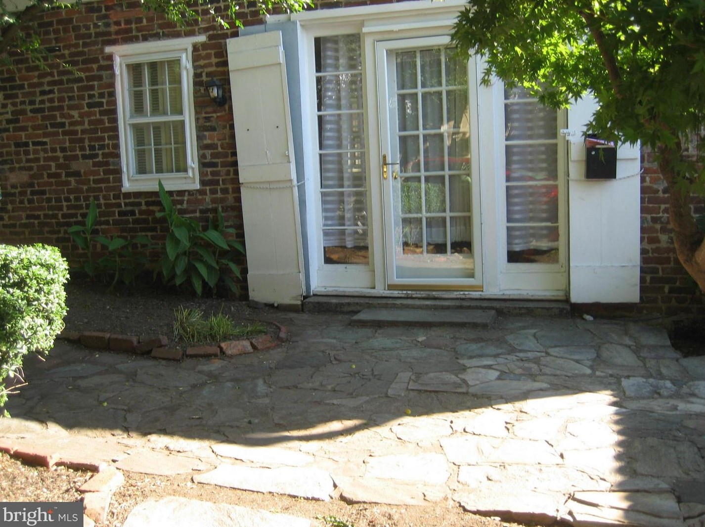 38 Lee St, Warrenton VA  20186-3211 exterior