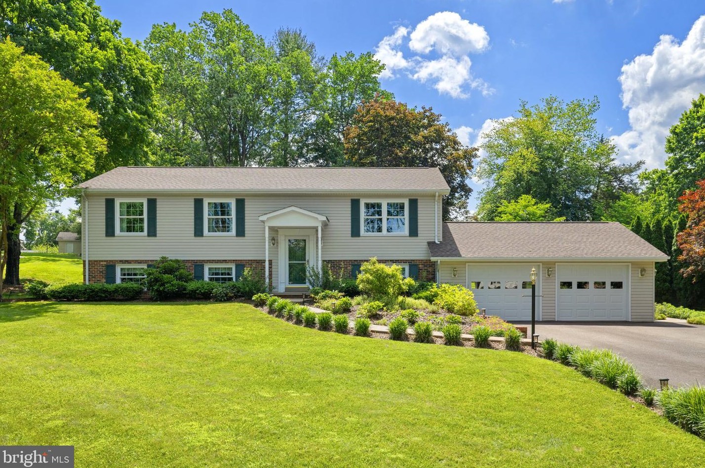 7203 Mecklenburg Dr, Warrenton, VA 20187-2246