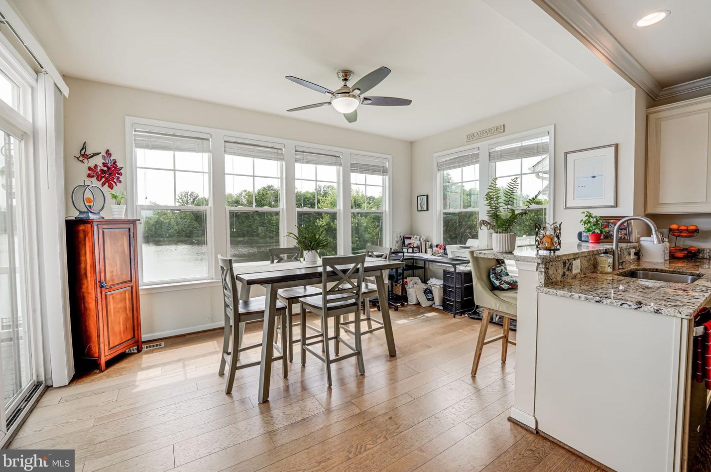 7122 Lk Dr, Warrenton VA  20187 exterior