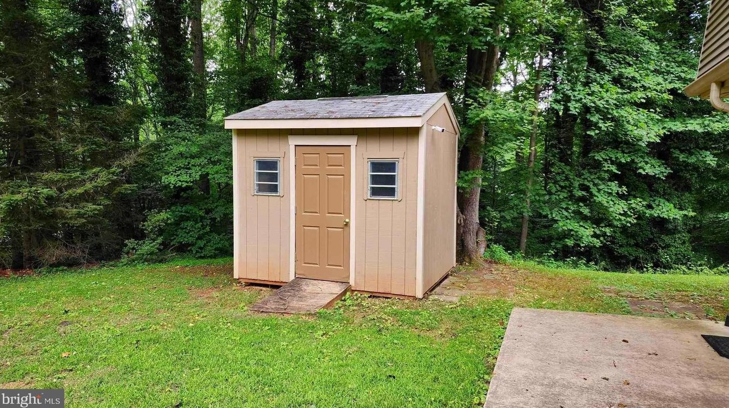 7255 Moss Ln, Warrenton, VA 20187