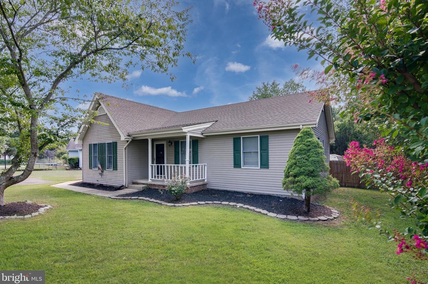 11216 Meadfield Dr, Bealeton, VA 22712