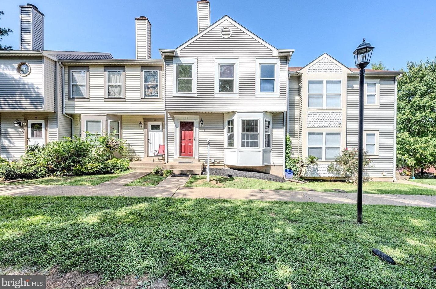 20 Falmouth Ct, Warrenton, VA 20186