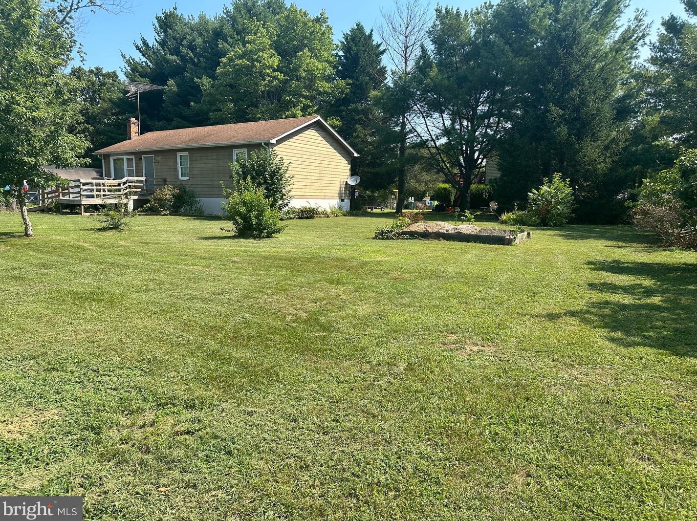 11087 Crest Ln, Bealeton, VA 22712
