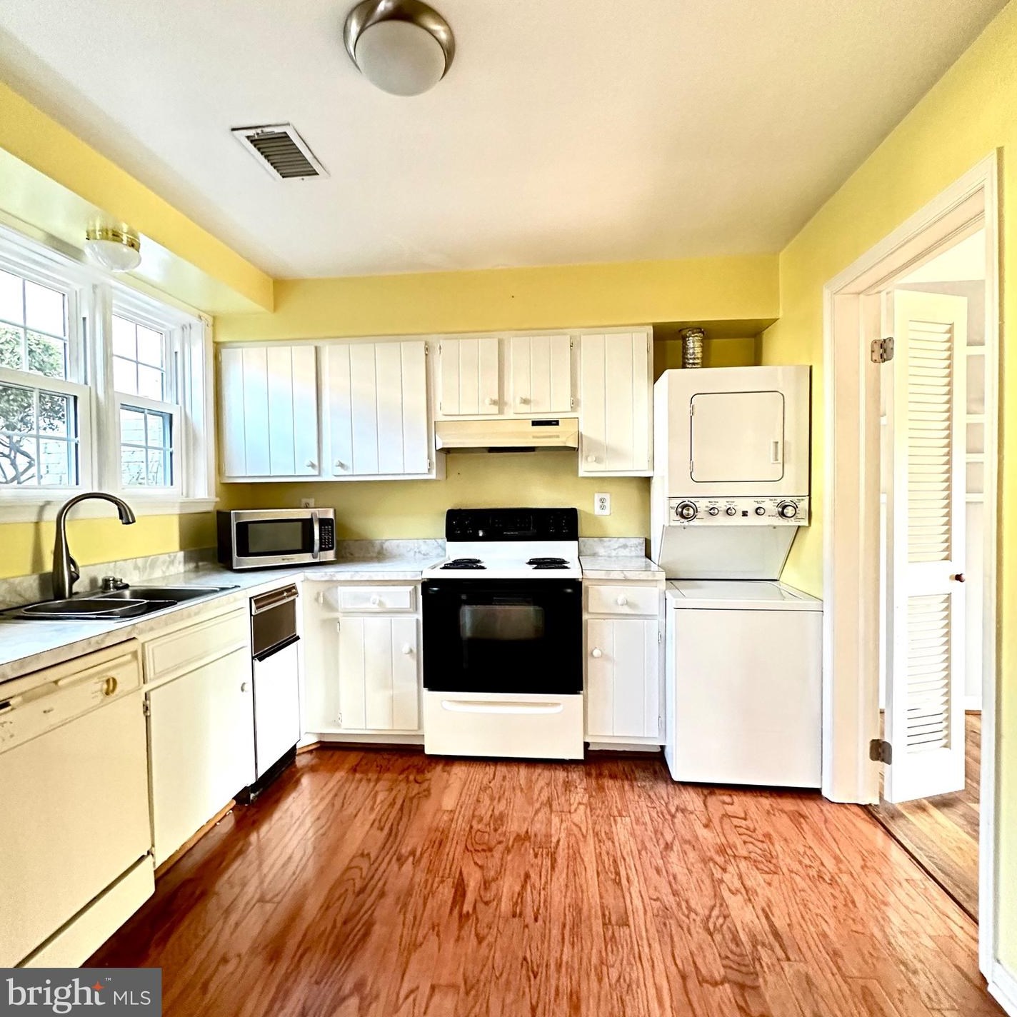 94 Leeds Ct, Warrenton, VA 20186