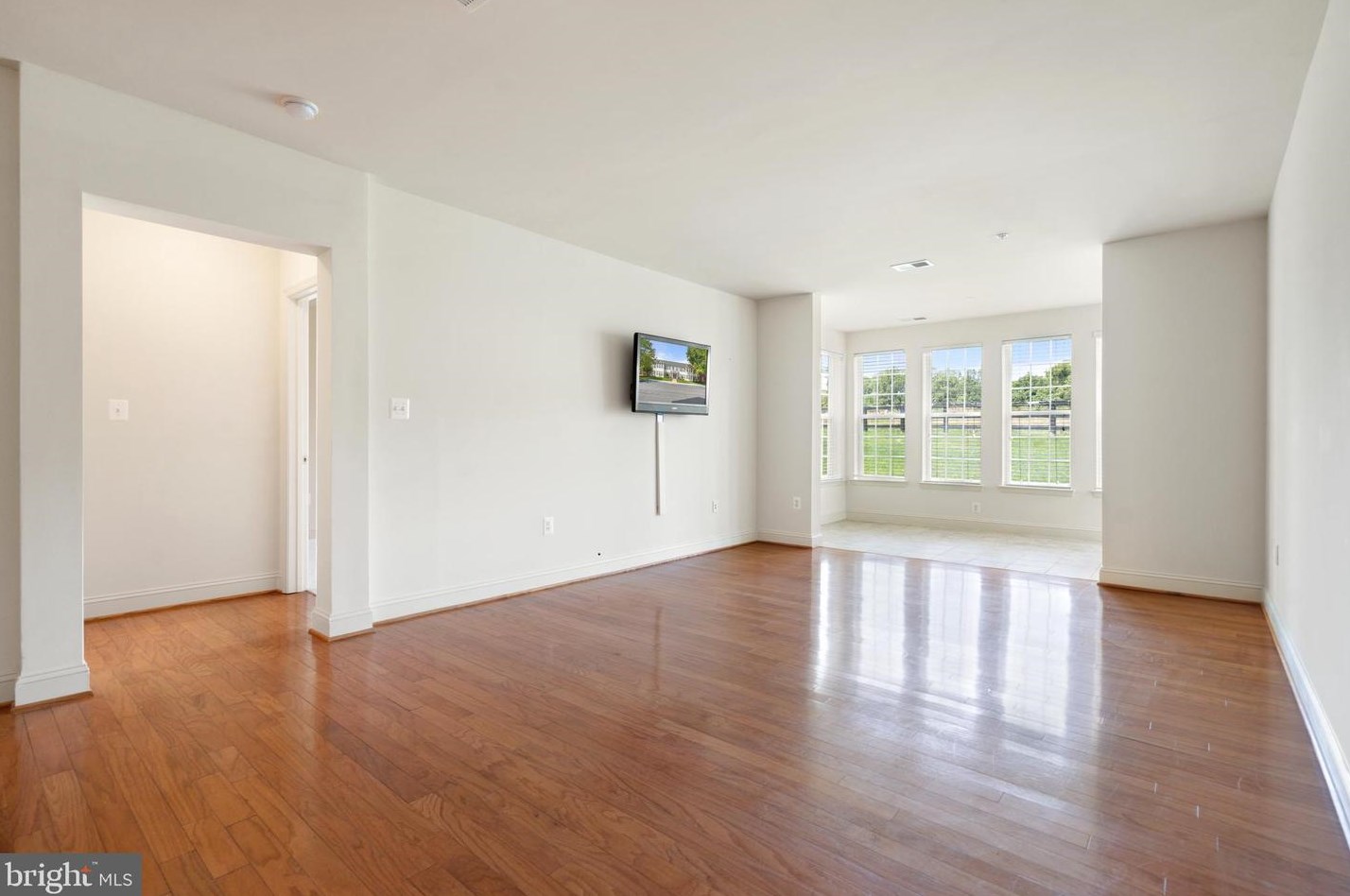 6704 Holly Farm Ln #unit 109, Warrenton, VA 20187