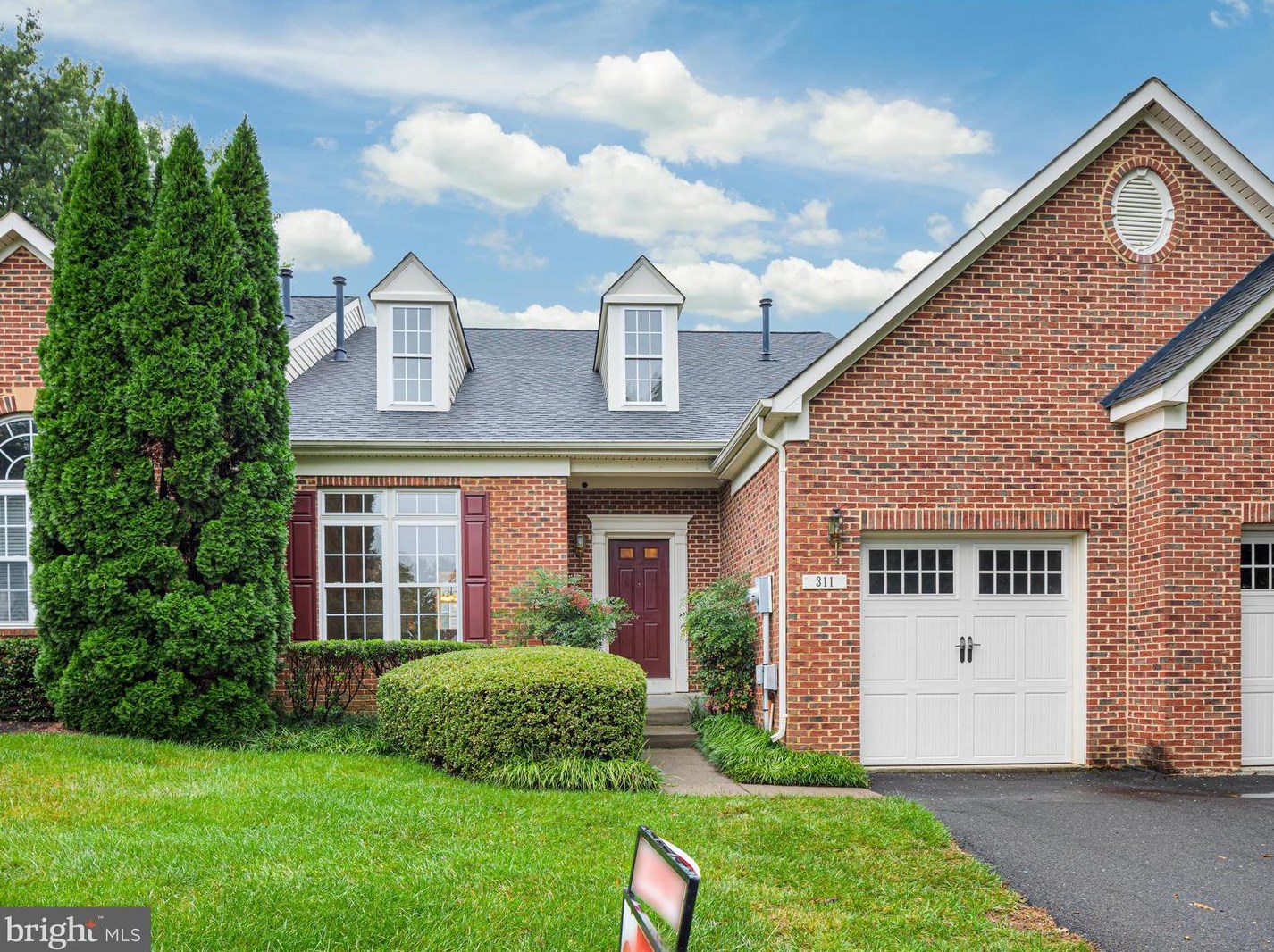 311 Amber Cir, Warrenton, VA 20186