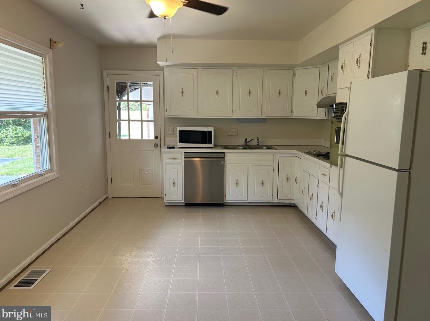 2481 Tenerife Rd, Catlett, VA 20119-2051