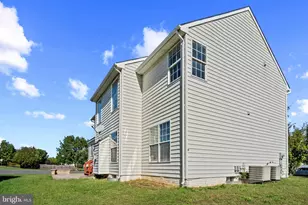 10853 King Nobel Ln, Bealeton, VA 22712 - Photo 4