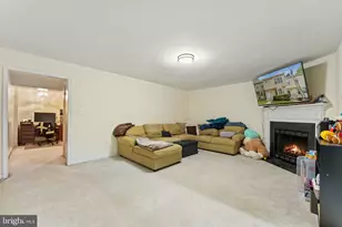 13 Aviary St, Warrenton, VA 20186 - Photo 24