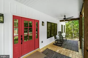 9653 Woodbrook Ln, Midland, VA 22728 - Photo 10