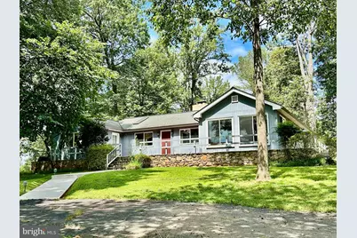 7038 Beaconsfield Lane, Warrenton, VA 20187 - Photo 2