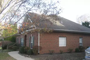 180 Carriage Chase Cir, Warrenton, VA 20186 - Photo 2