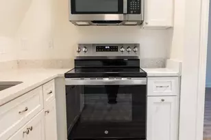 380 Broadview Ave, Warrenton, VA 20186 - Photo 2