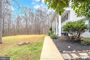 6245 Squirrel Nest Ln, Warrenton, VA 20187 - Photo 6