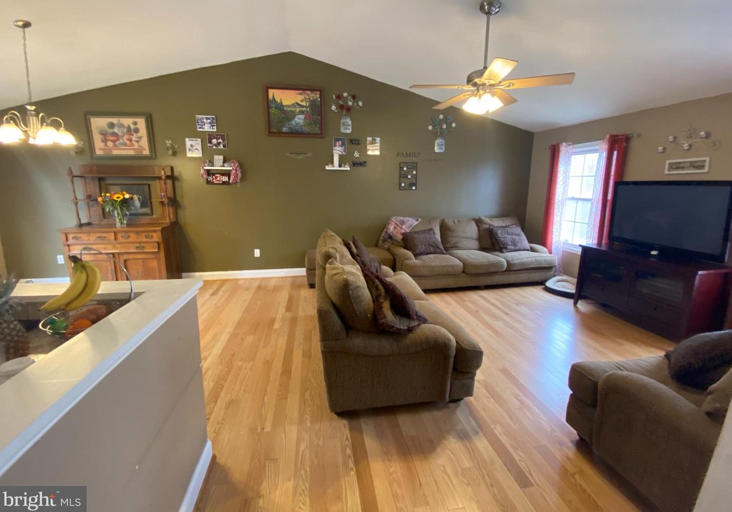 517 Pheasant Dr, Winchester, VA 22602-3668