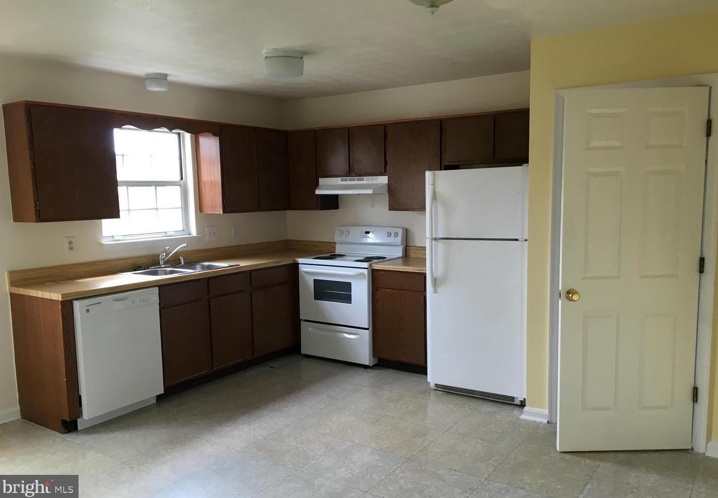 136 Little River Dr, Winchester, VA 22602-6215