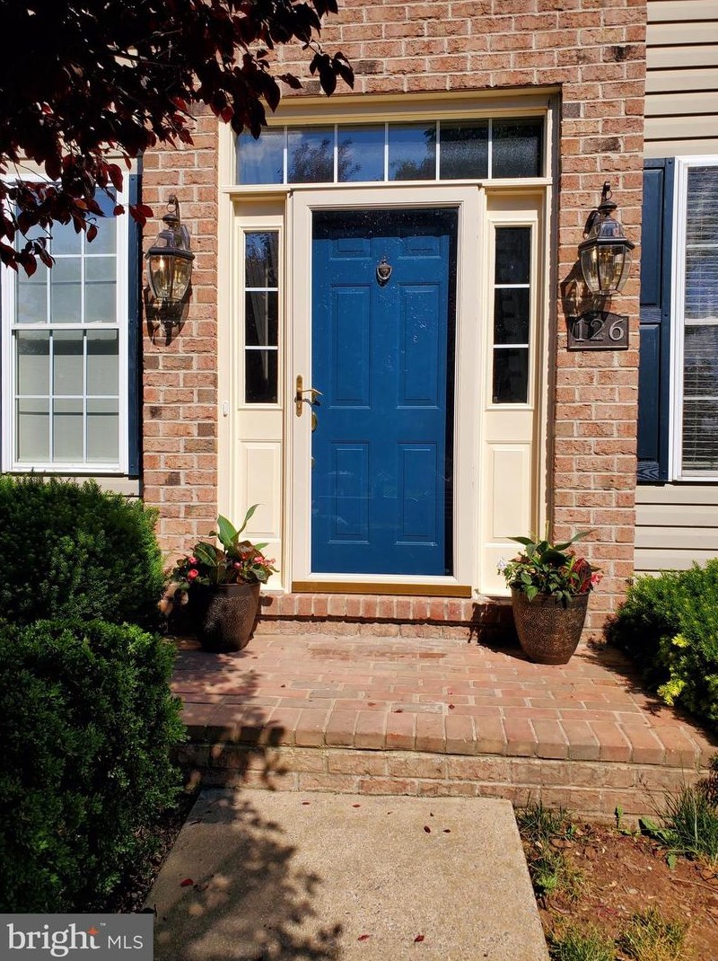 126 Trunk Dr, Stephens City, VA 22655-2911