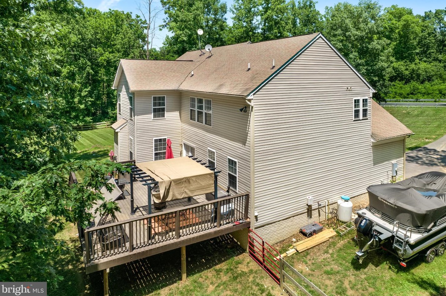 258 Chimney Cir, Middletown, VA 22645-2180