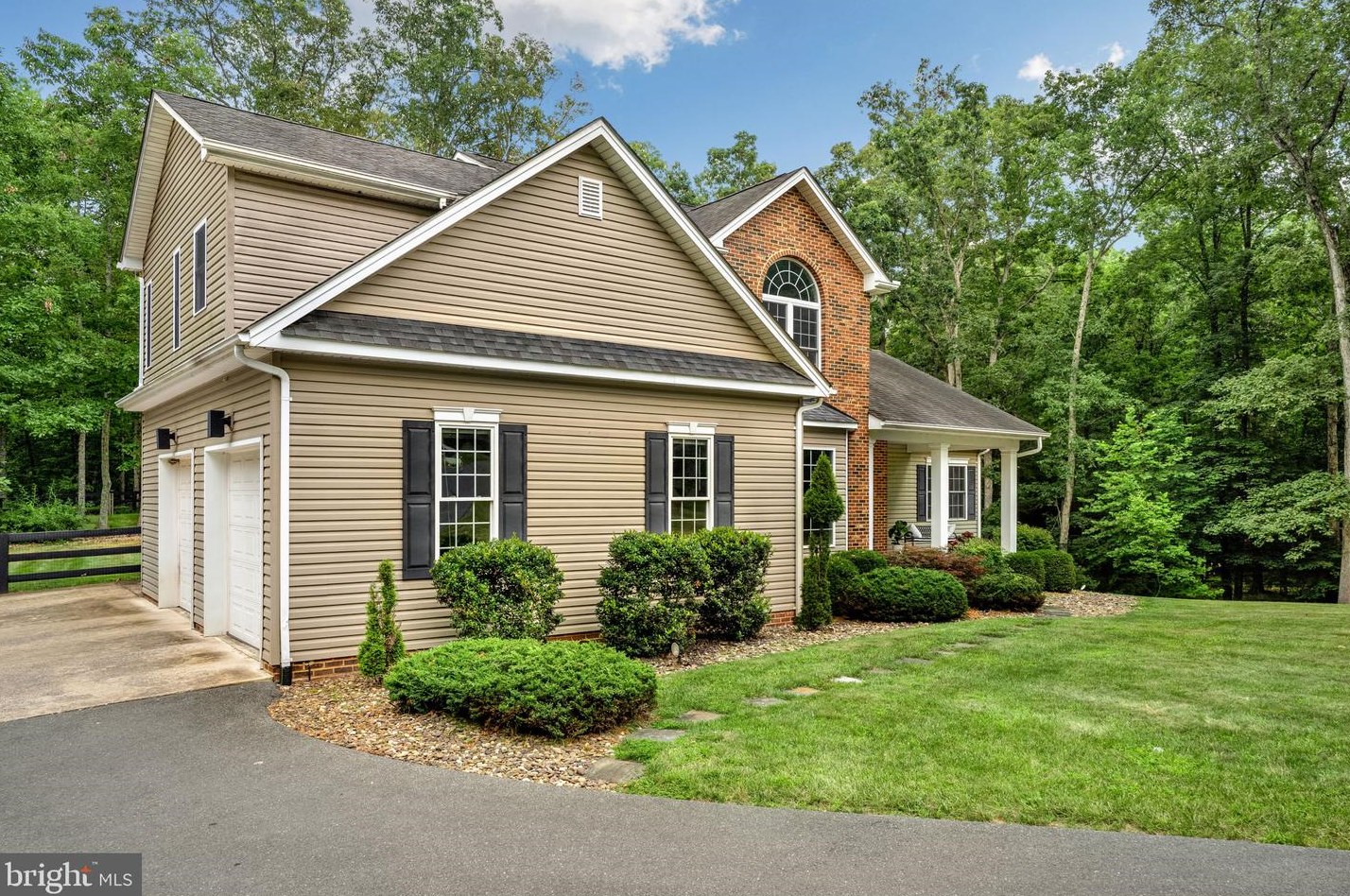 382 Creola Dr, Winchester, VA 22603-2458
