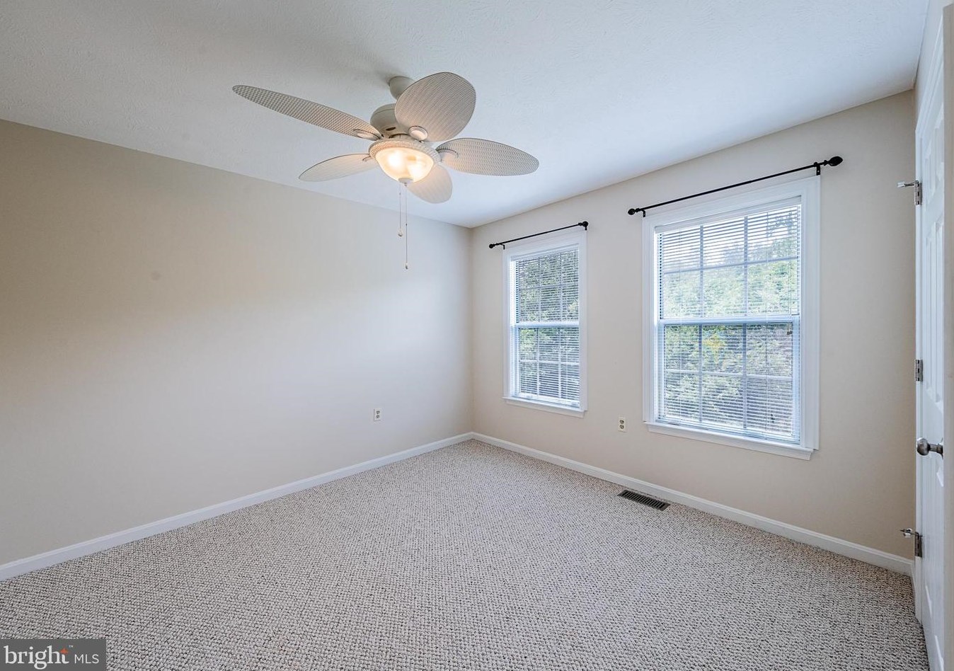 113 Waterford Ln, Winchester VA  22602-6220 exterior