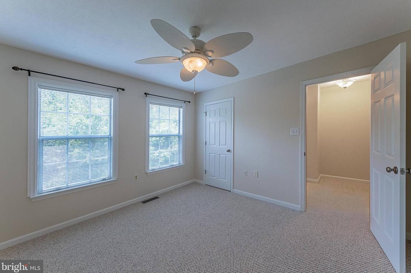 113 Waterford Ln, Winchester VA  22602-6220 exterior