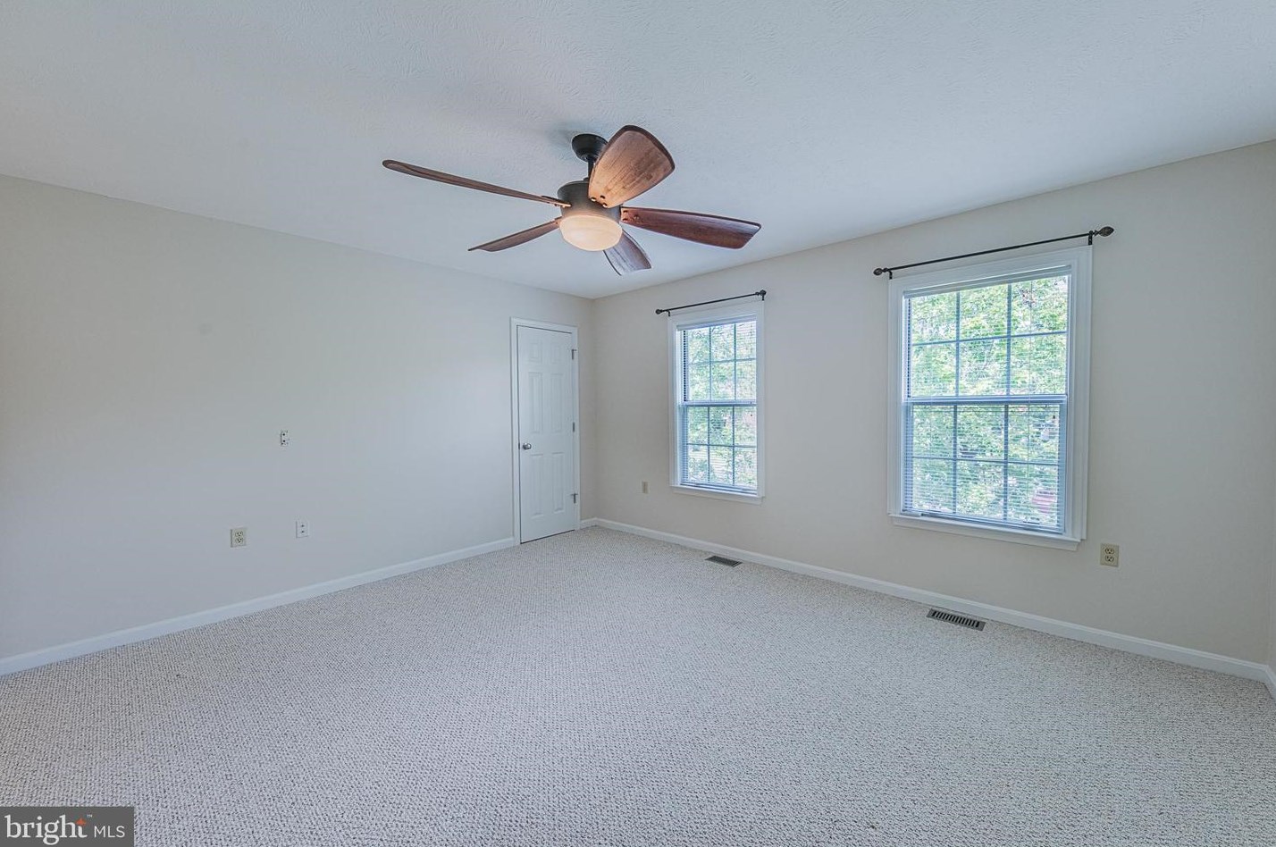 113 Waterford Ln, Winchester VA  22602-6220 exterior