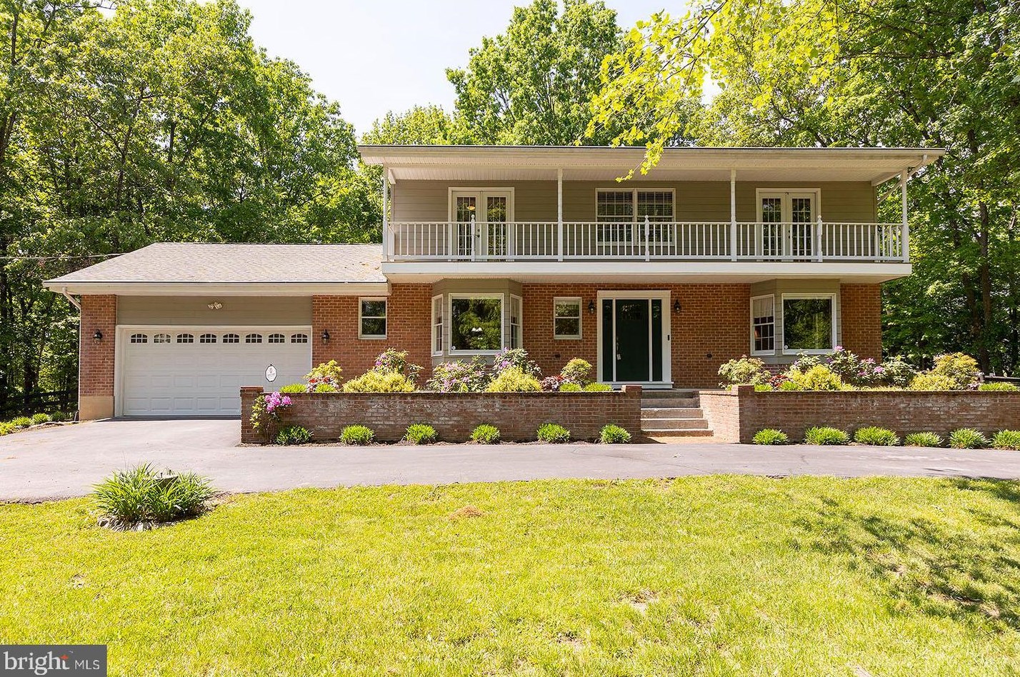 405 Spring Valley Dr, Winchester, VA 22603-2949