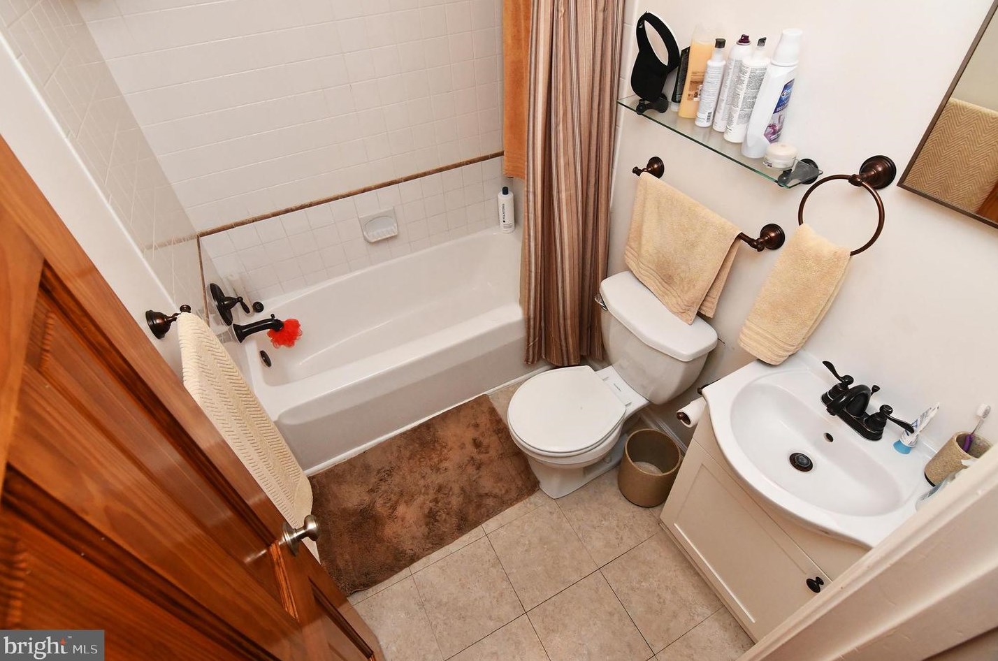 100 Fair Lawn Ct, Stephens City VA  22655-2395 exterior