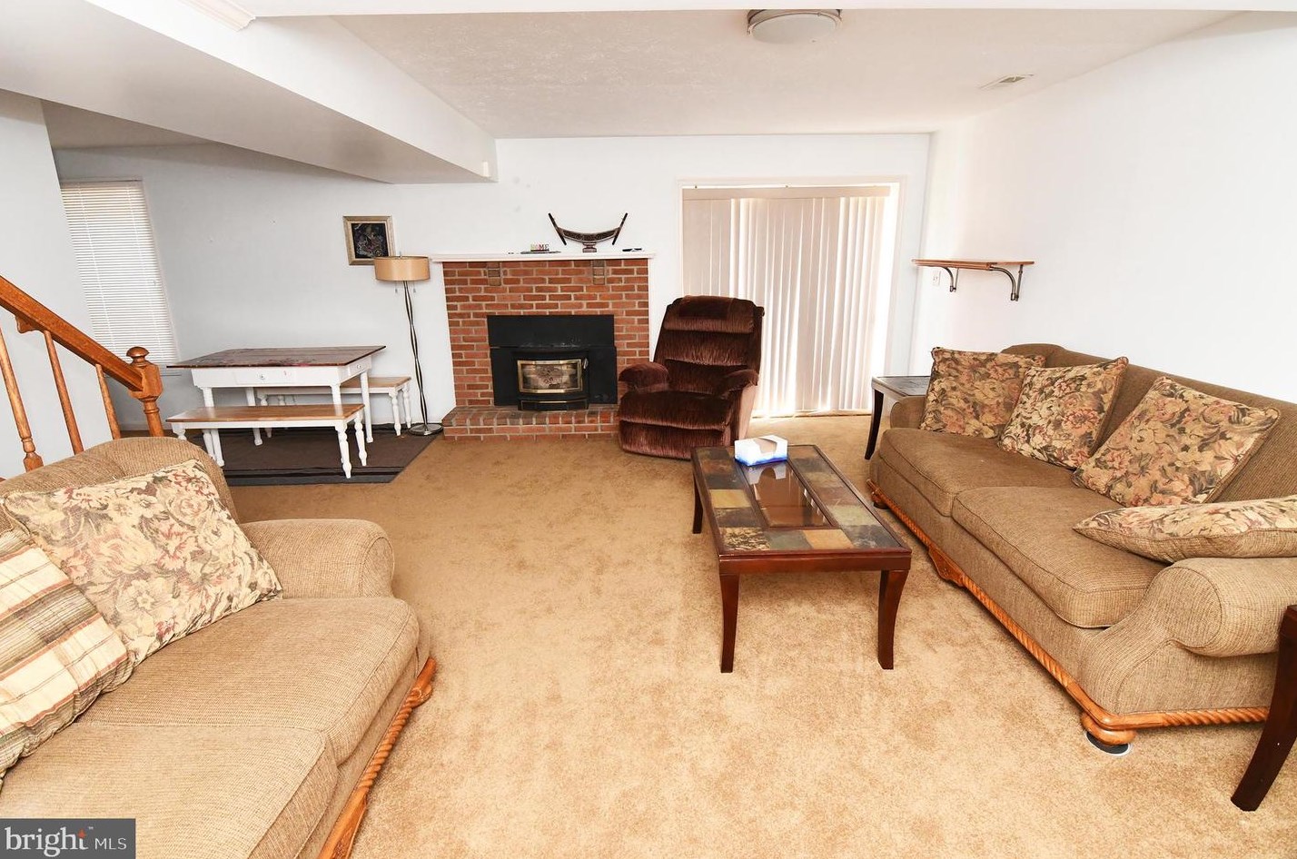 100 Fair Lawn Ct, Stephens City VA  22655-2395 exterior