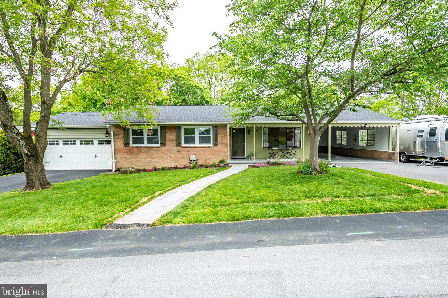 140 Country Club Cir, Winchester, VA 22602-6002