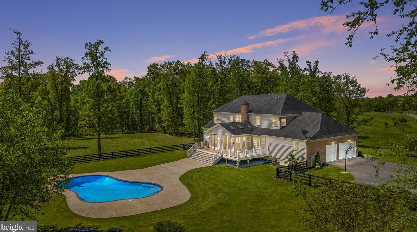 284 Newell Dr, Middletown, VA 22645