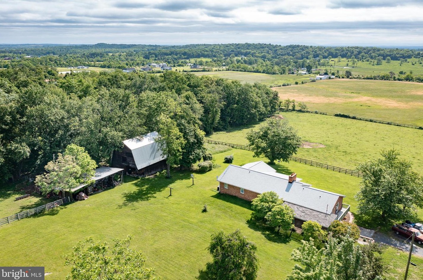 1011 Frog Hollow Rd, Winchester, VA 22603-2540