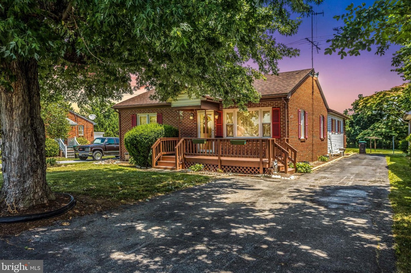112 Massie Ln, Stephens City, VA 22655-3004