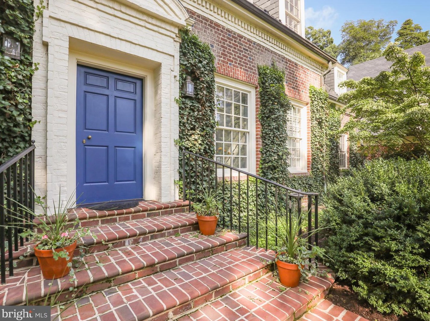 261 Merrifield Ln, Winchester, VA 22602-2306