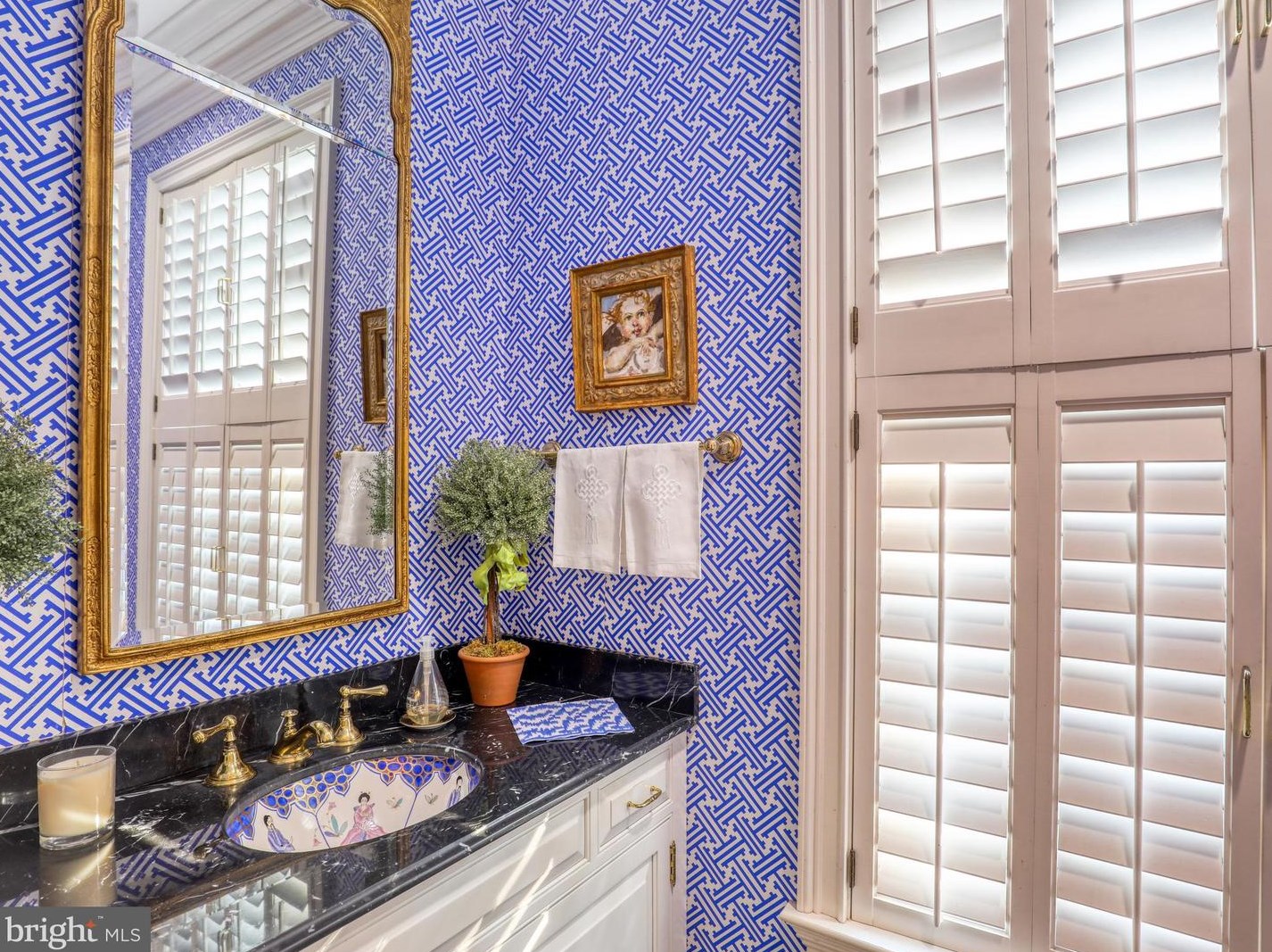 261 Merrifield Ln, Winchester VA 22602-2305 exterior