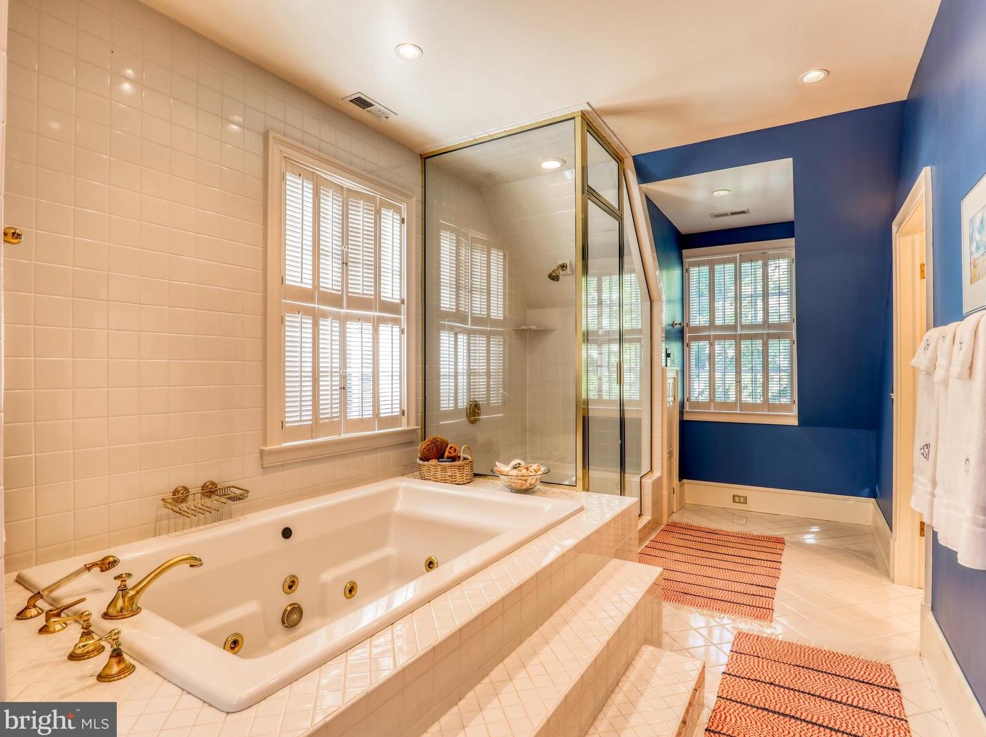 261 Merrifield Ln, Winchester VA 22602-2305 exterior