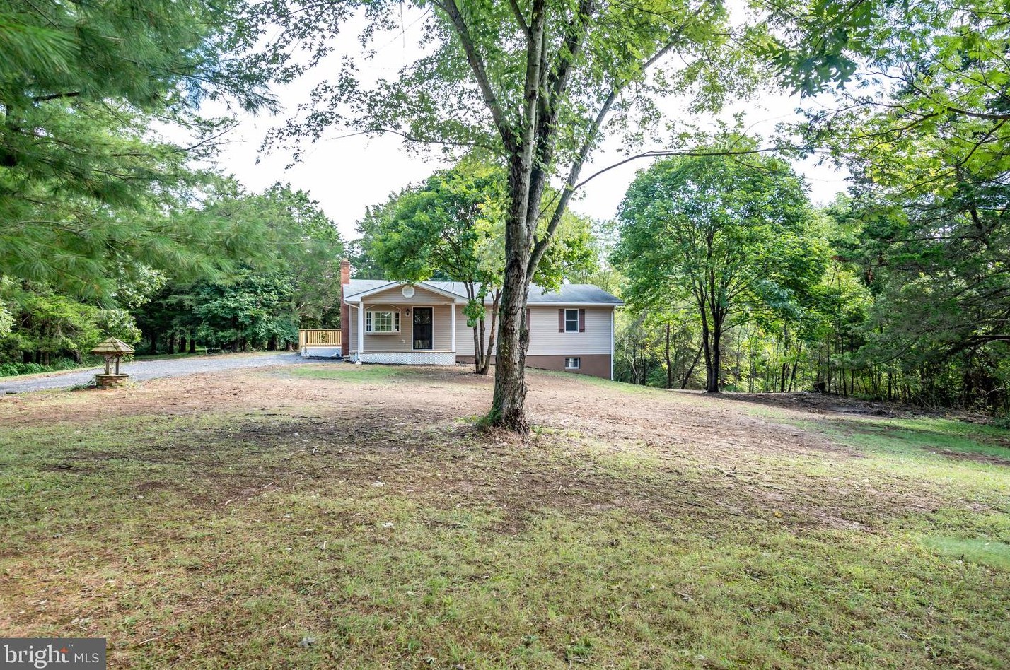 1097 Ridings Mill Rd, Middletown, VA 22645