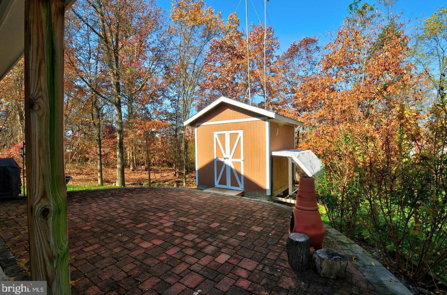 121 Deer Hill Ct, Stephens City, VA 22655